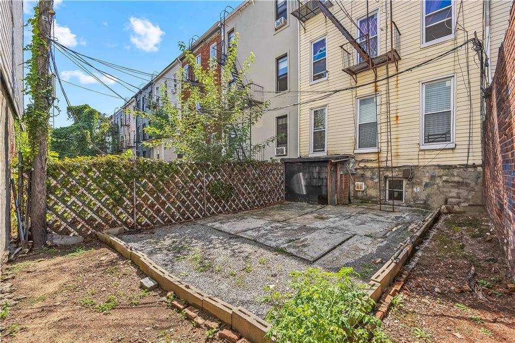 Brooklyn, NY 11207,1271 Bushwick AVE