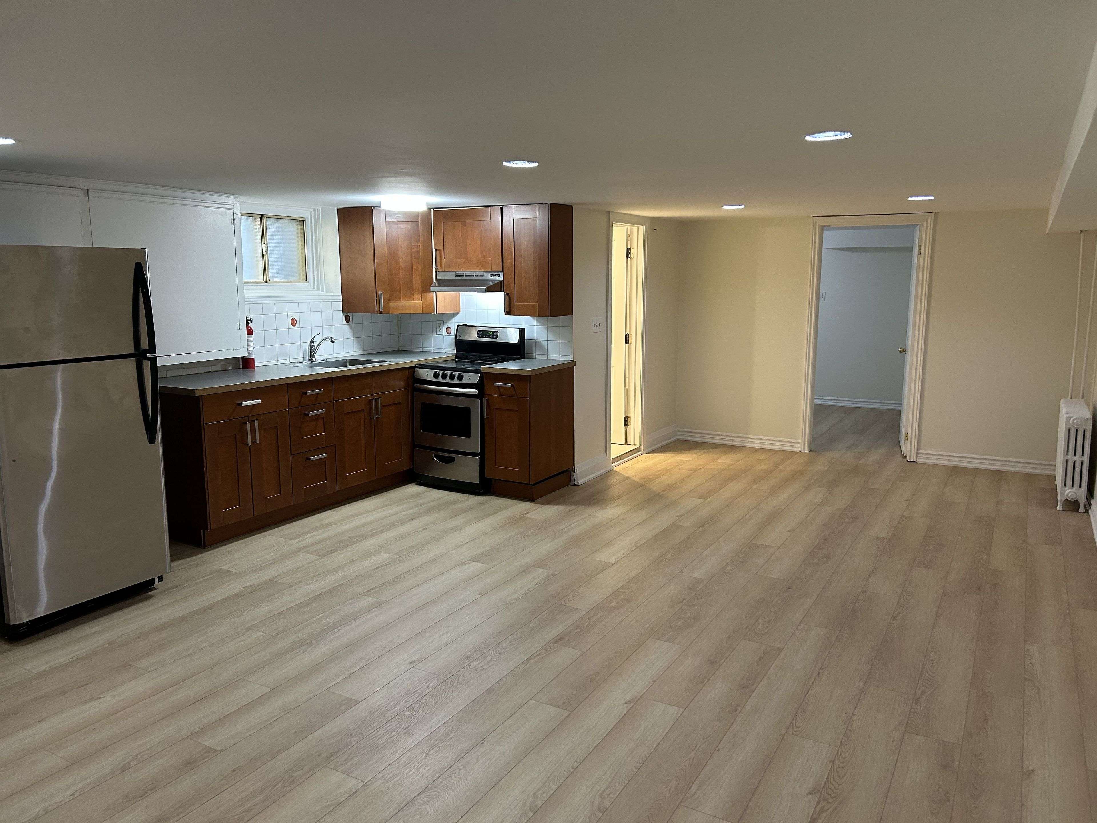 Toronto E03, ON M4K 3X2,1342 Pape AVE #Unit G