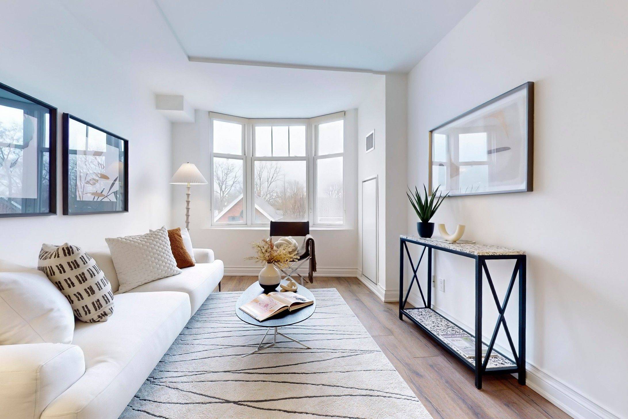 Markham, ON L3P 0N5,68 Main ST #327