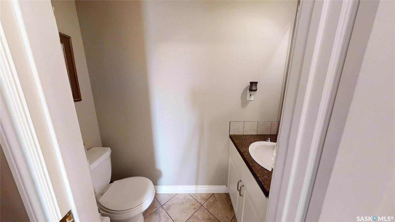 Kindersley, SK S0L 1S0,801 13th AVENUE E