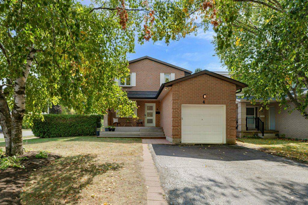 Kingston, ON K7M 7L3,4 Glenaire Mews