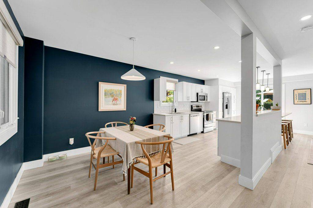 Kingston, ON K7M 7L3,4 Glenaire Mews