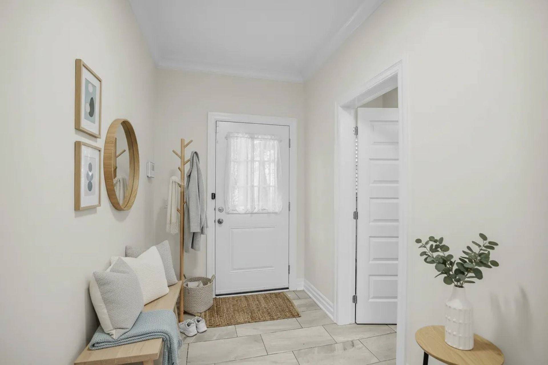 London North, ON N6H 0G7,1850 Beaverbrook AVE #18