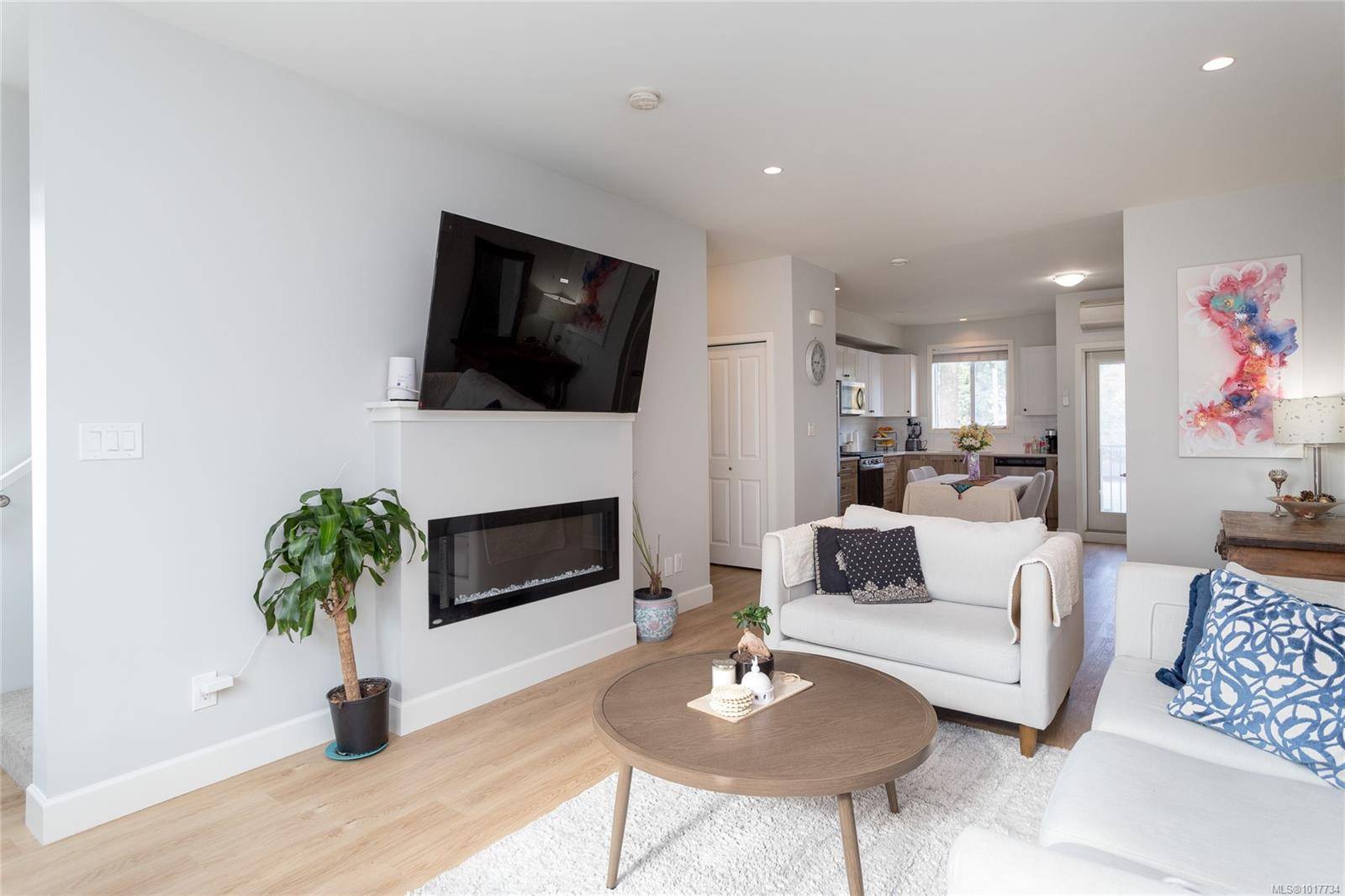 Langford, BC V9C 0P2,3351 Luxton Rd #1201