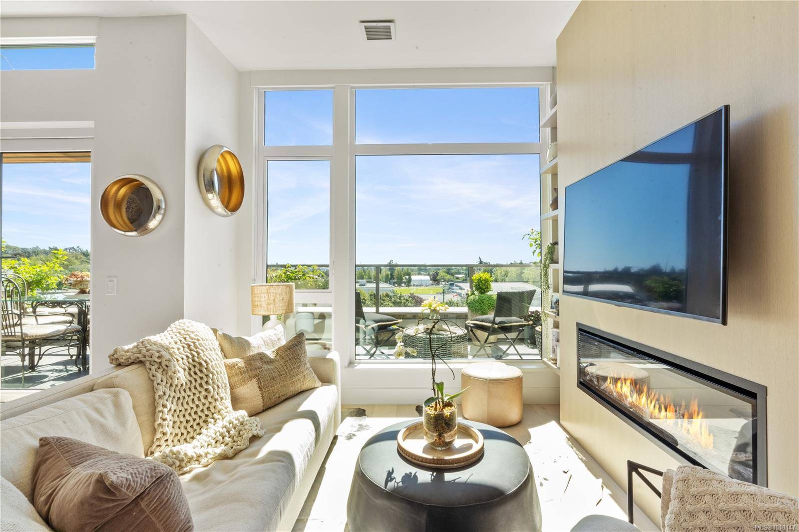 Esquimalt, BC V9A 0H5,1216 Carlisle Ave #503