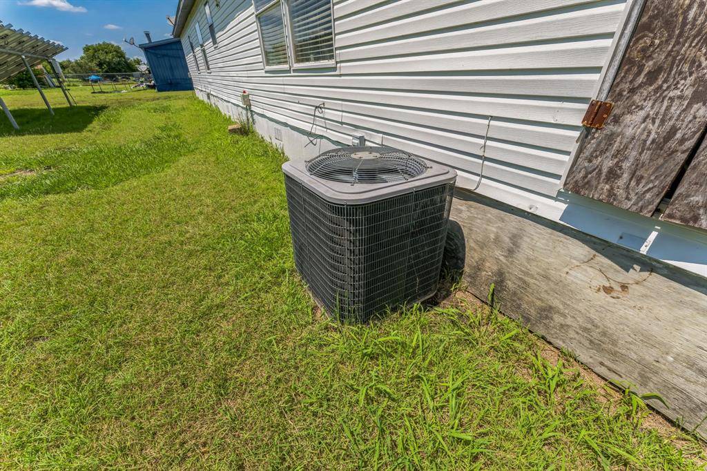 129 Eagle Ridge Drive, Waxahachie, TX 75165