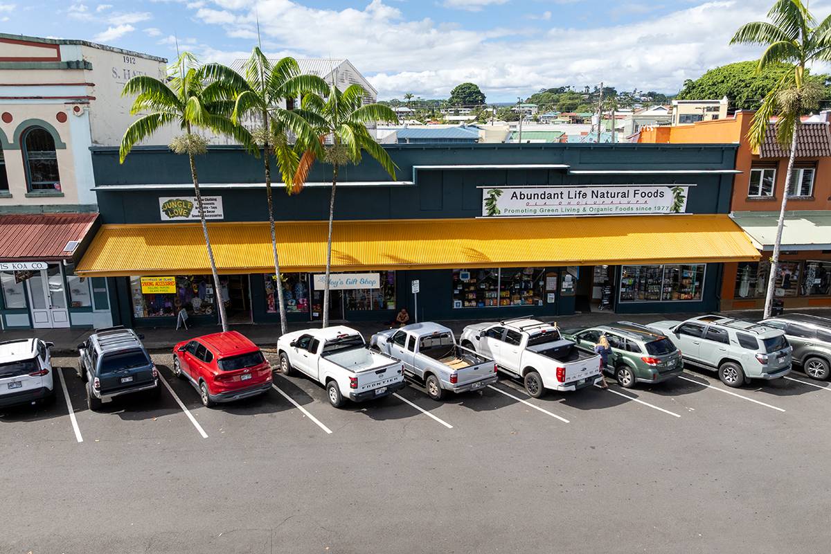 Hilo, HI 96720,292 KAMEHAMEHA AVE #292,300,302