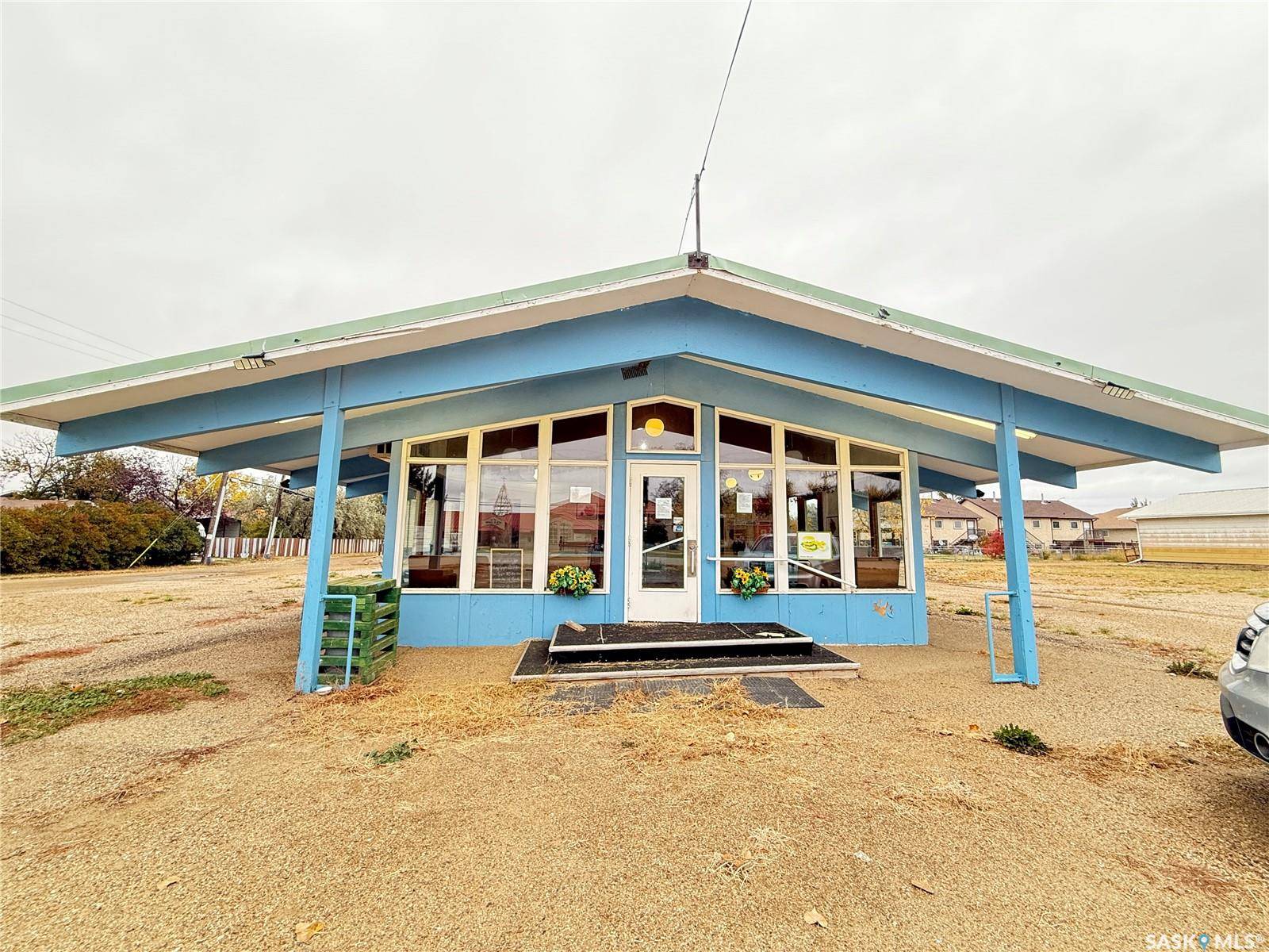 Gravelbourg, SK S0H 1X0,303 1st AVENUE E