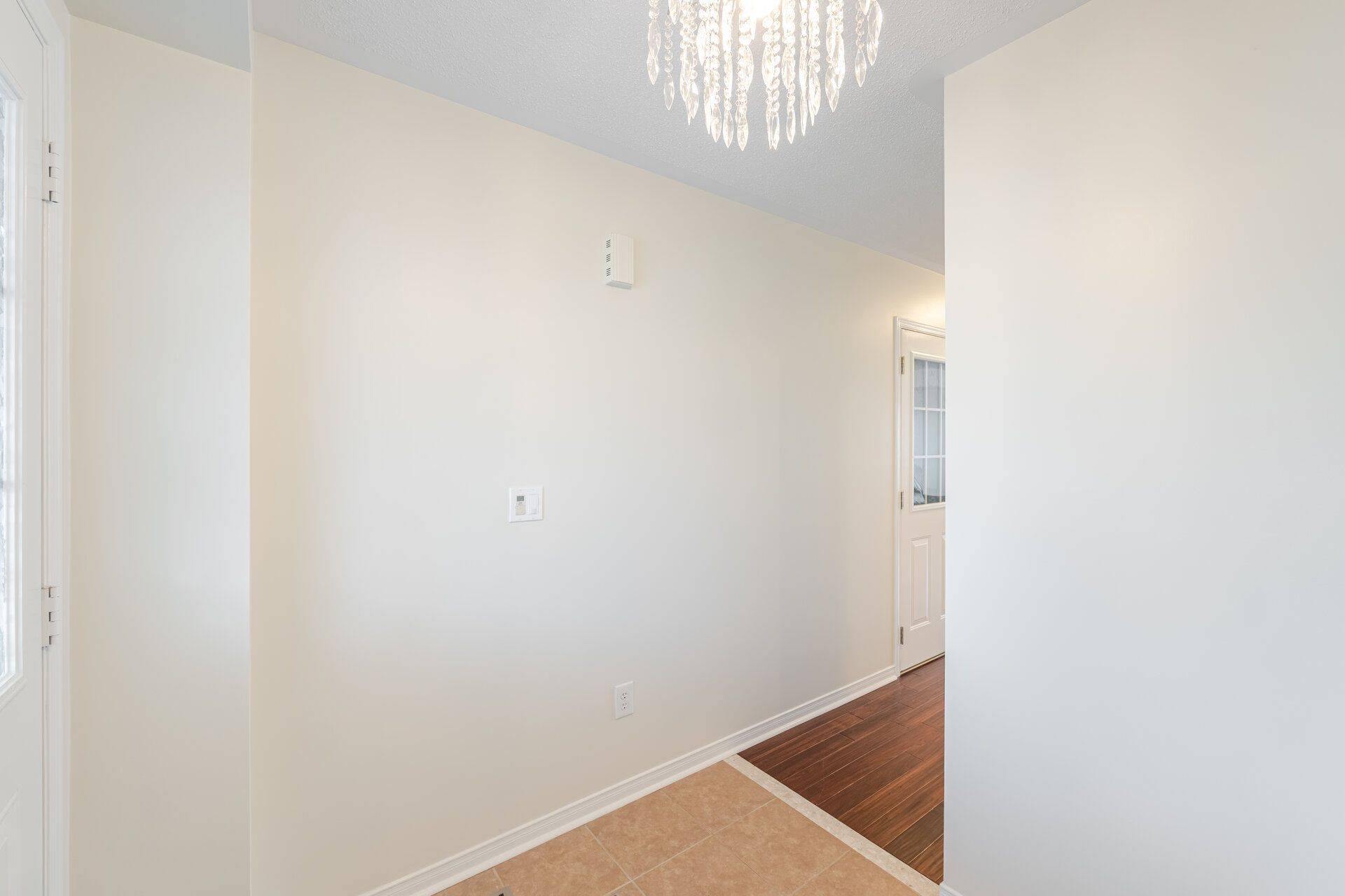 Burlington, ON L7M 0H9,4834 Capri CRES