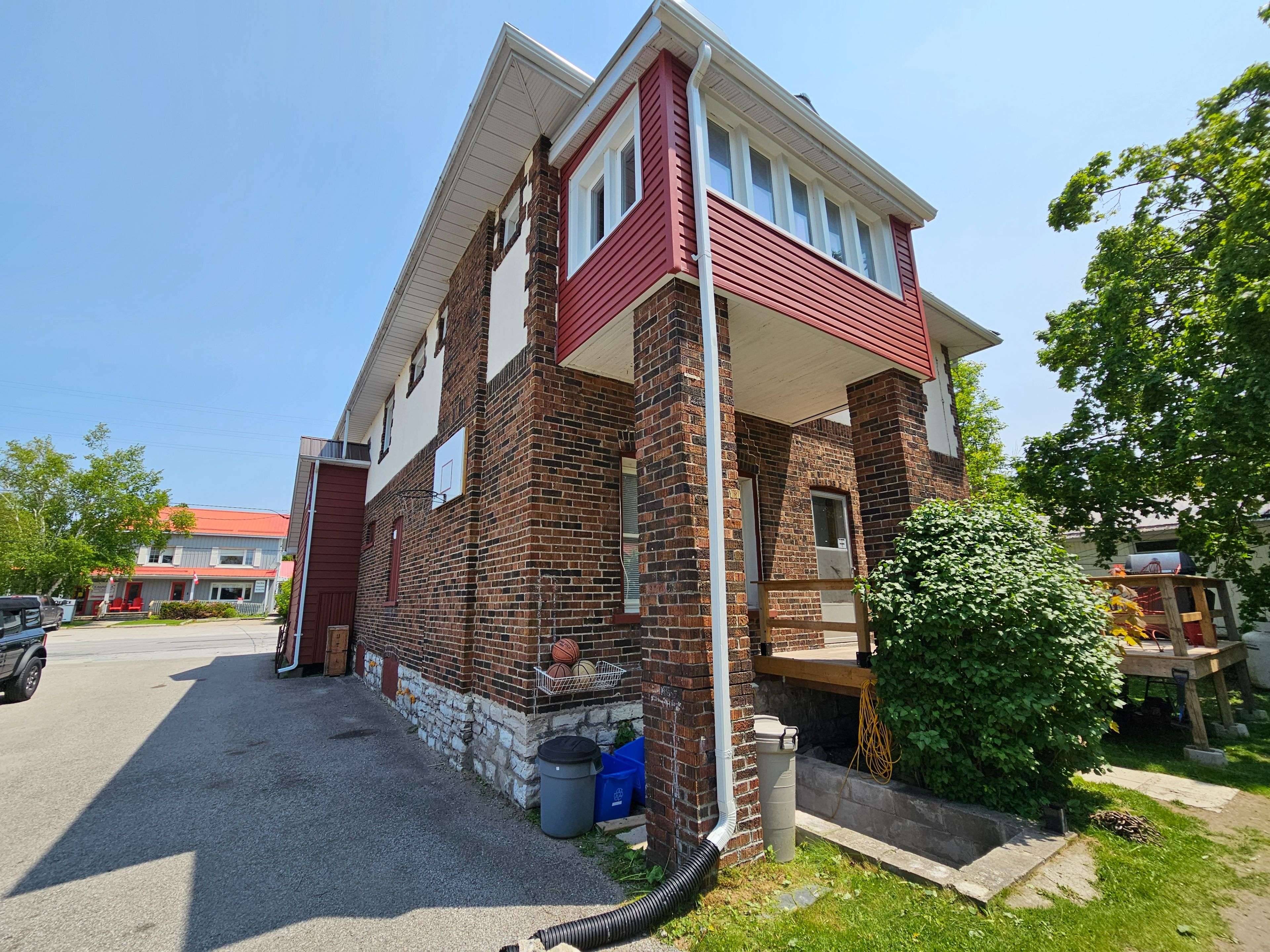 Kawartha Lakes, ON K0M 1K0,6651 Highway 35 N/A