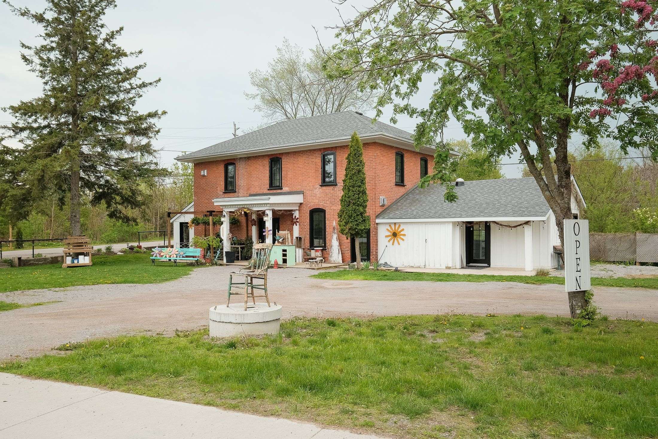 Selwyn, ON K0L 3G0,2102 Nathaway DR #unit# 2