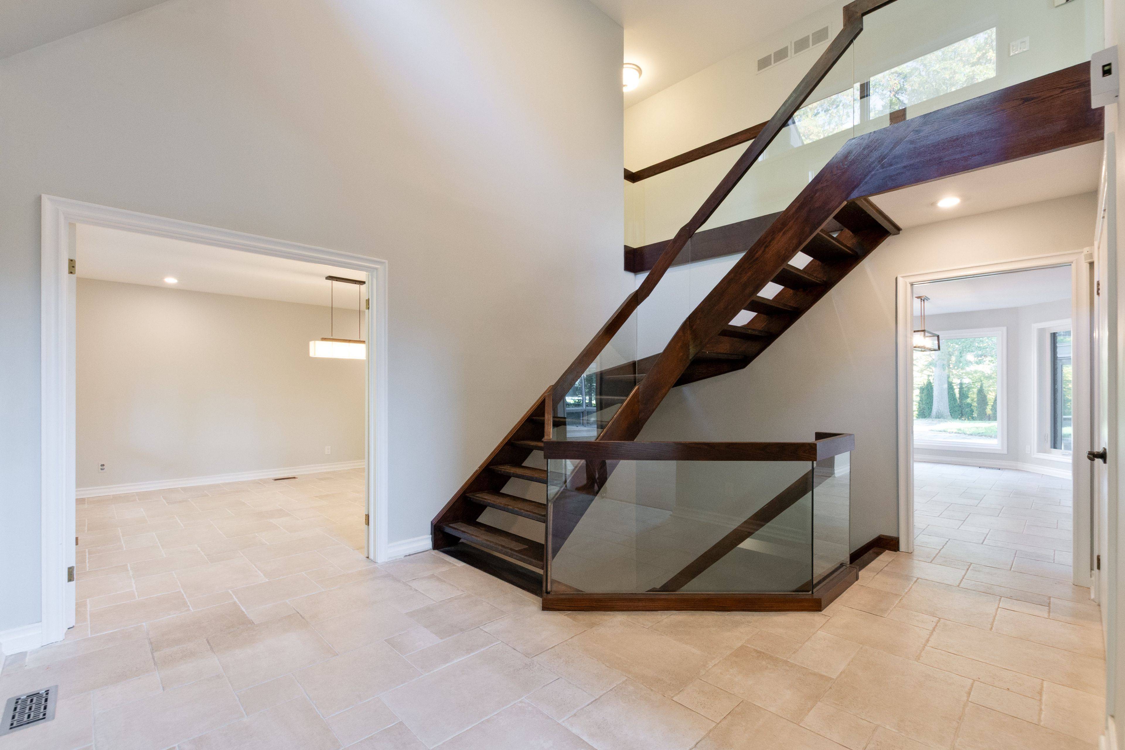 London South, ON N6K 1B2,700 Westmount Hills DR