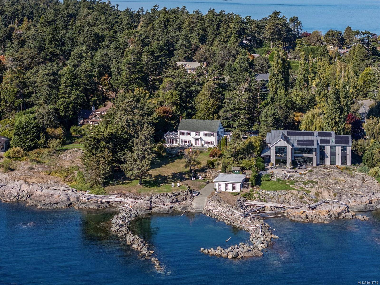 Saanich, BC V8N 1T3,3045 McAnally Rd