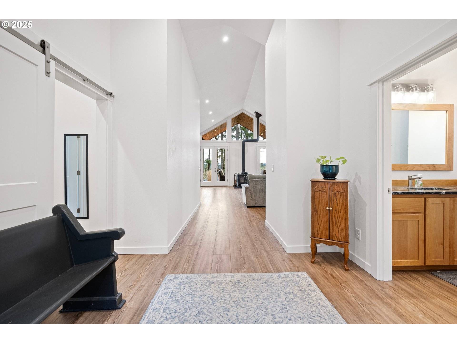 Springfield, OR 97477,683 OAK ST