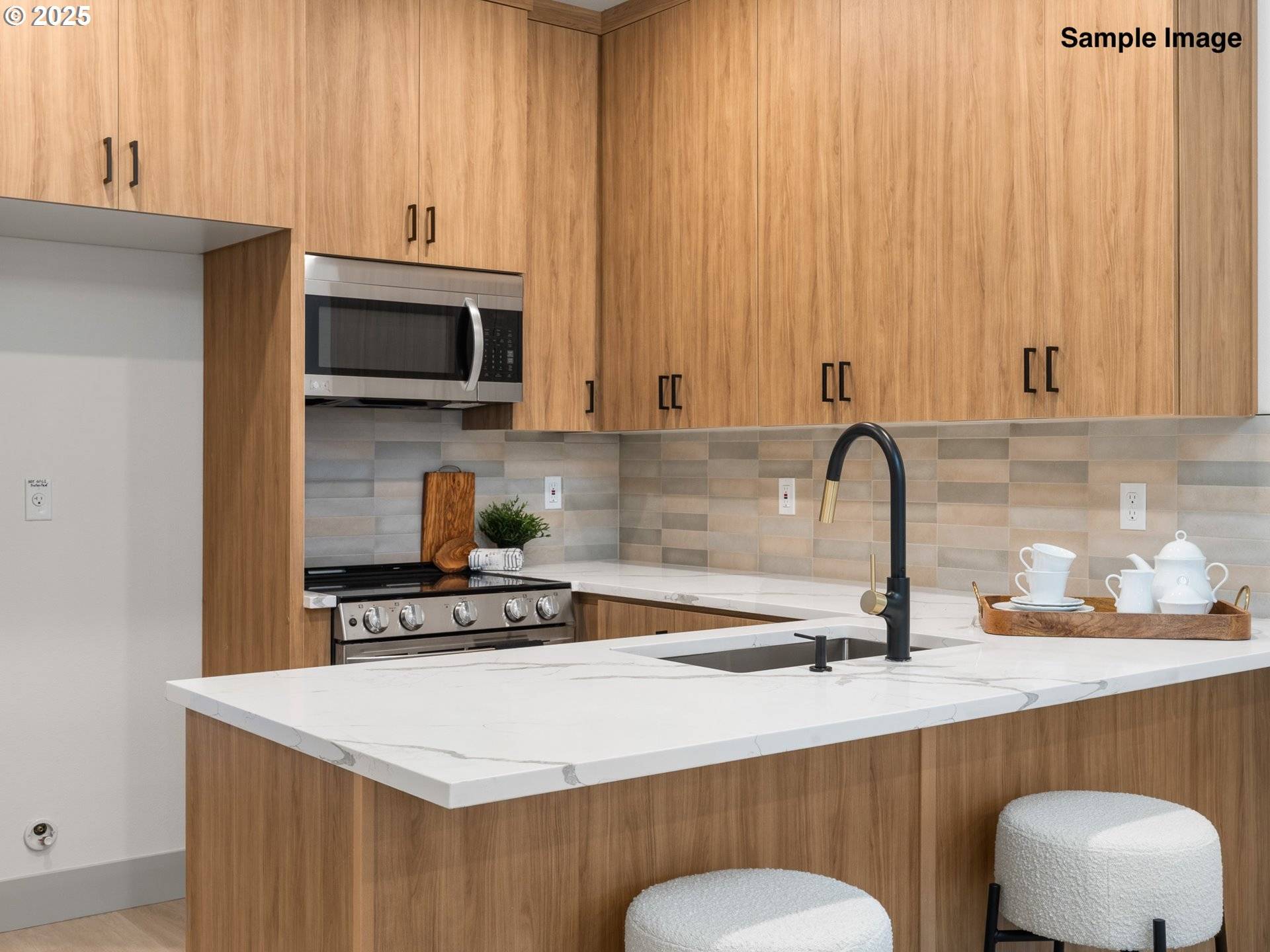 Portland, OR 97206,7430 SE 51st AVE