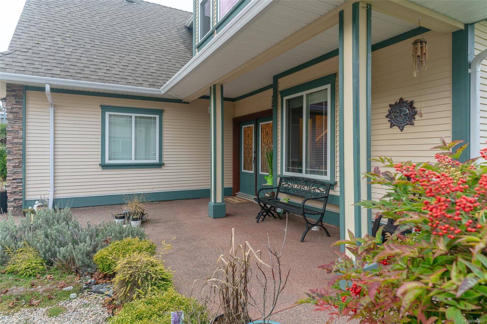 Nanaimo, BC V9S 7E1,1313 Thalia Pl