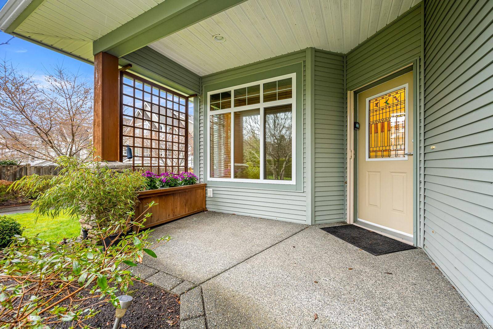 Comox, BC V9M 4J2,2300 Murrelet Dr #44