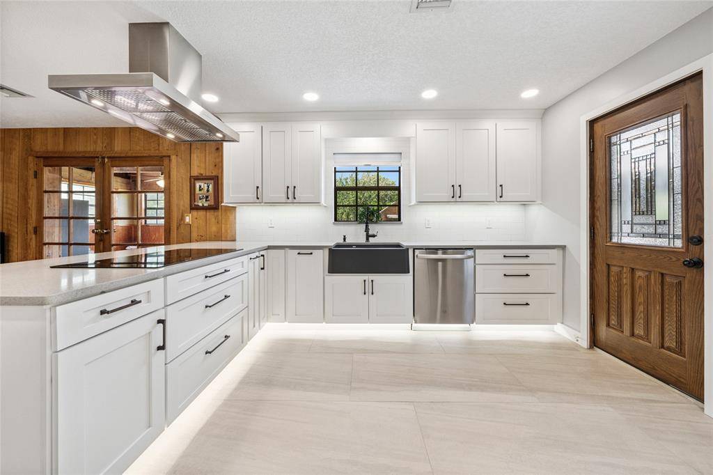 Davie, FL 33325,14350 SW 17th St