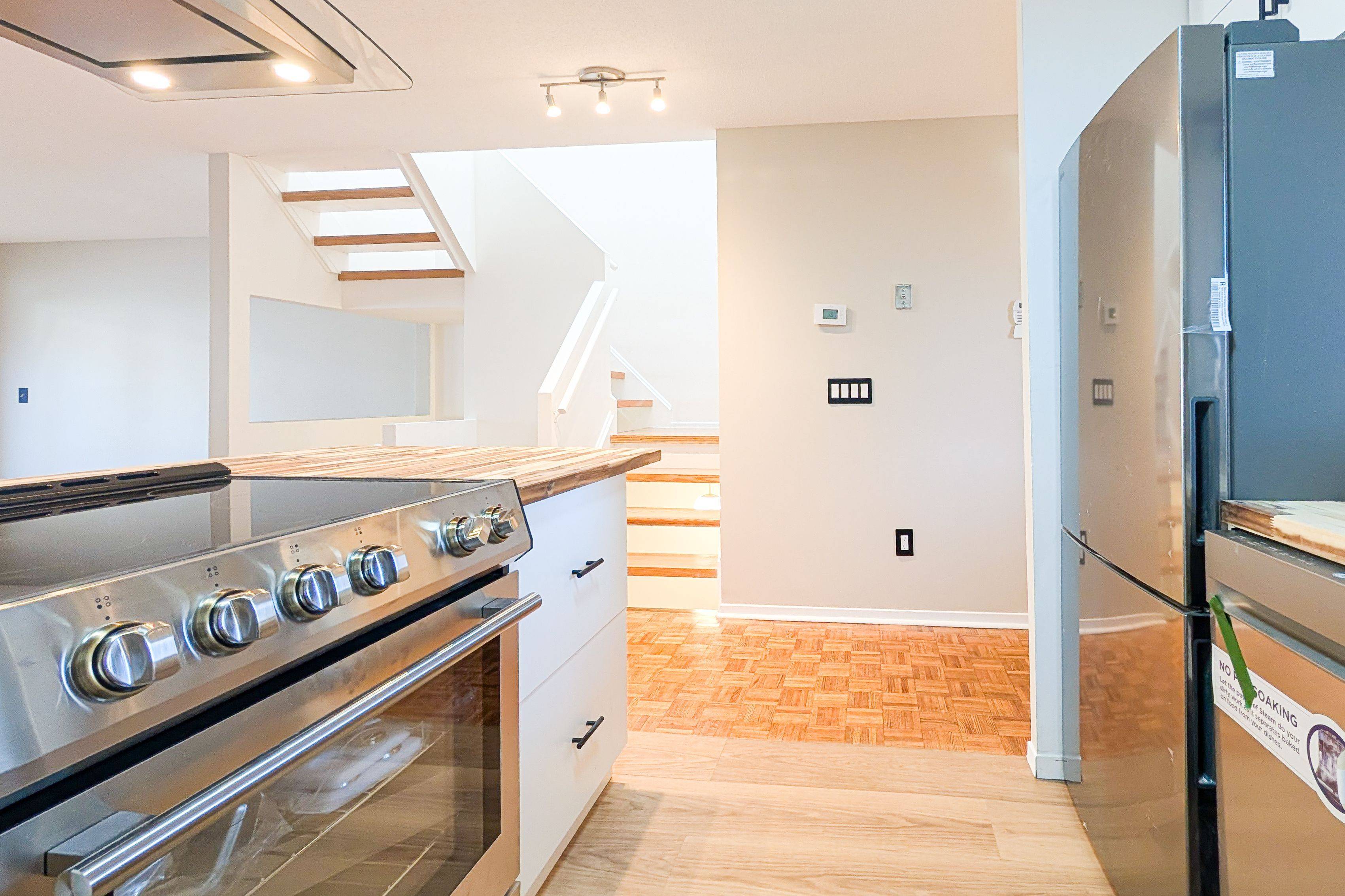 Lower Town - Sandy Hill, ON K1N 5E5,267 Bruyere ST