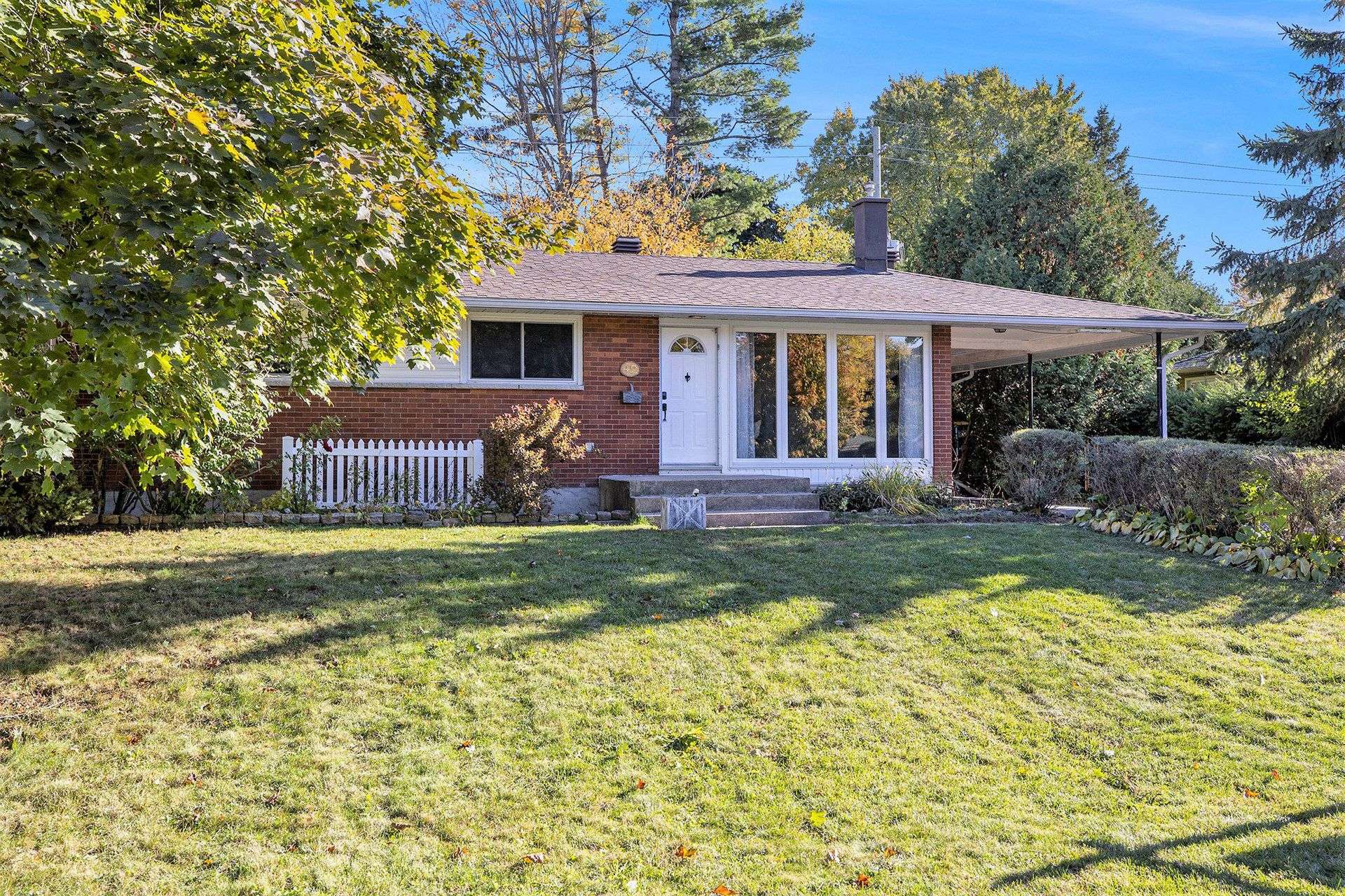 Bells Corners And South To Fallowfield, ON K2H 6N4,42 Stinson AVE