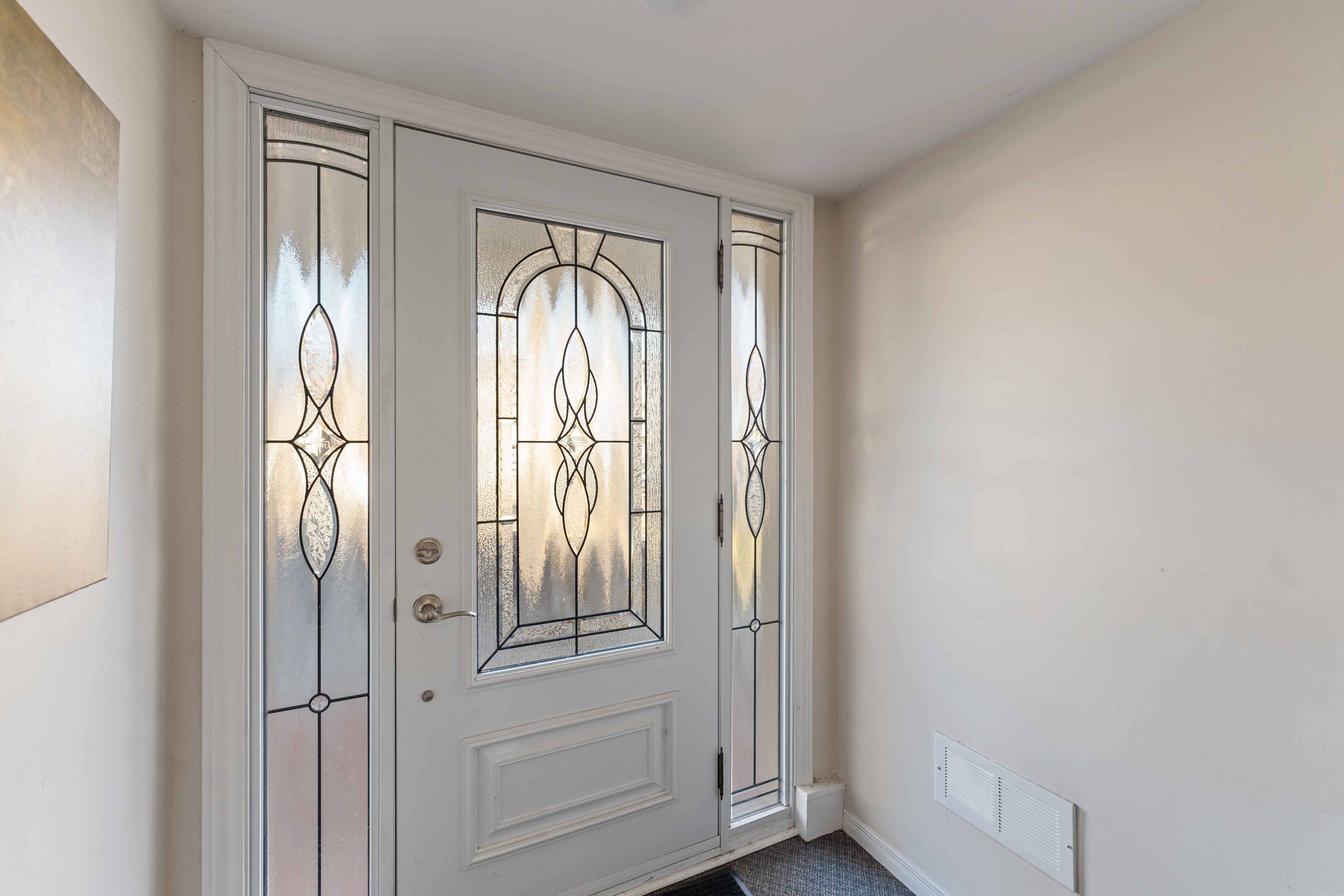 Overbrook - Castleheights And Area, ON K1K 3G9,732 Morin ST