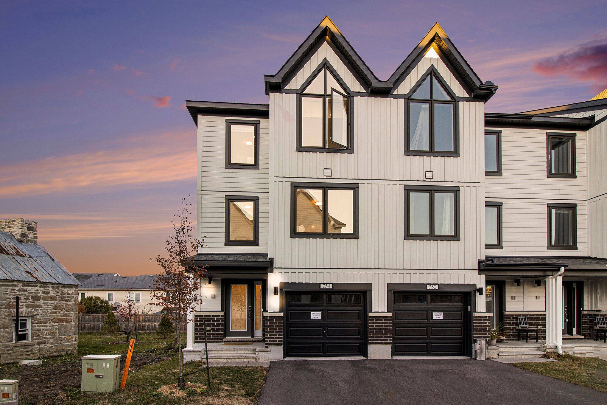 Stittsville - Munster - Richmond, ON K2S 3B3,754 Kinstead Private