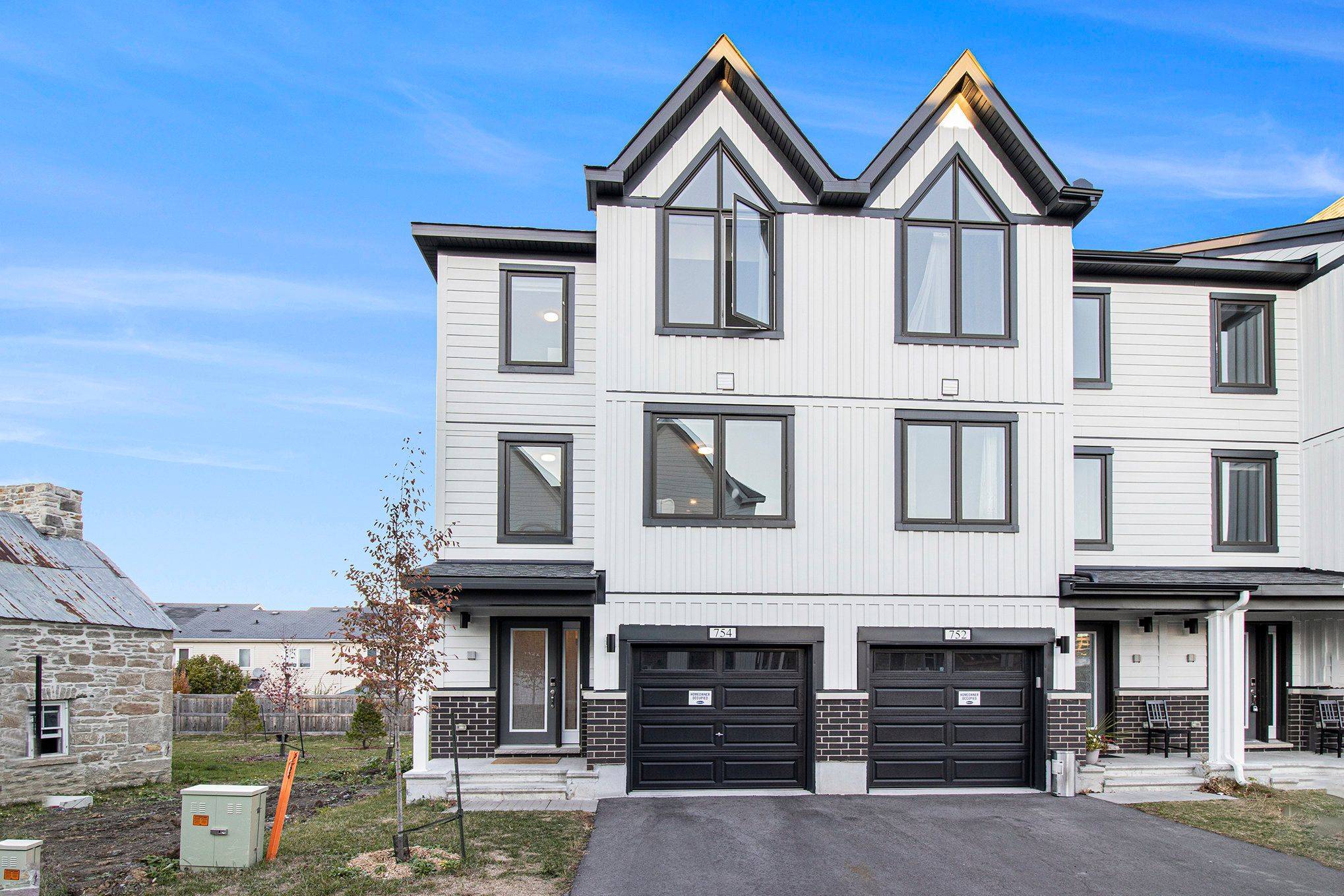 Stittsville - Munster - Richmond, ON K2S 3B3,754 Kinstead Private