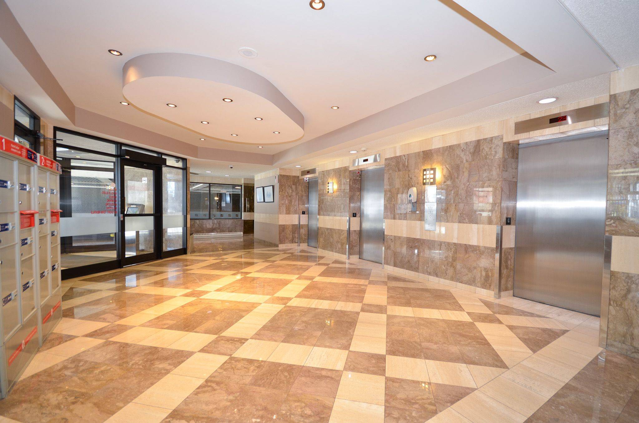 Ottawa Centre, ON K2P 2K8,199 Kent ST #309