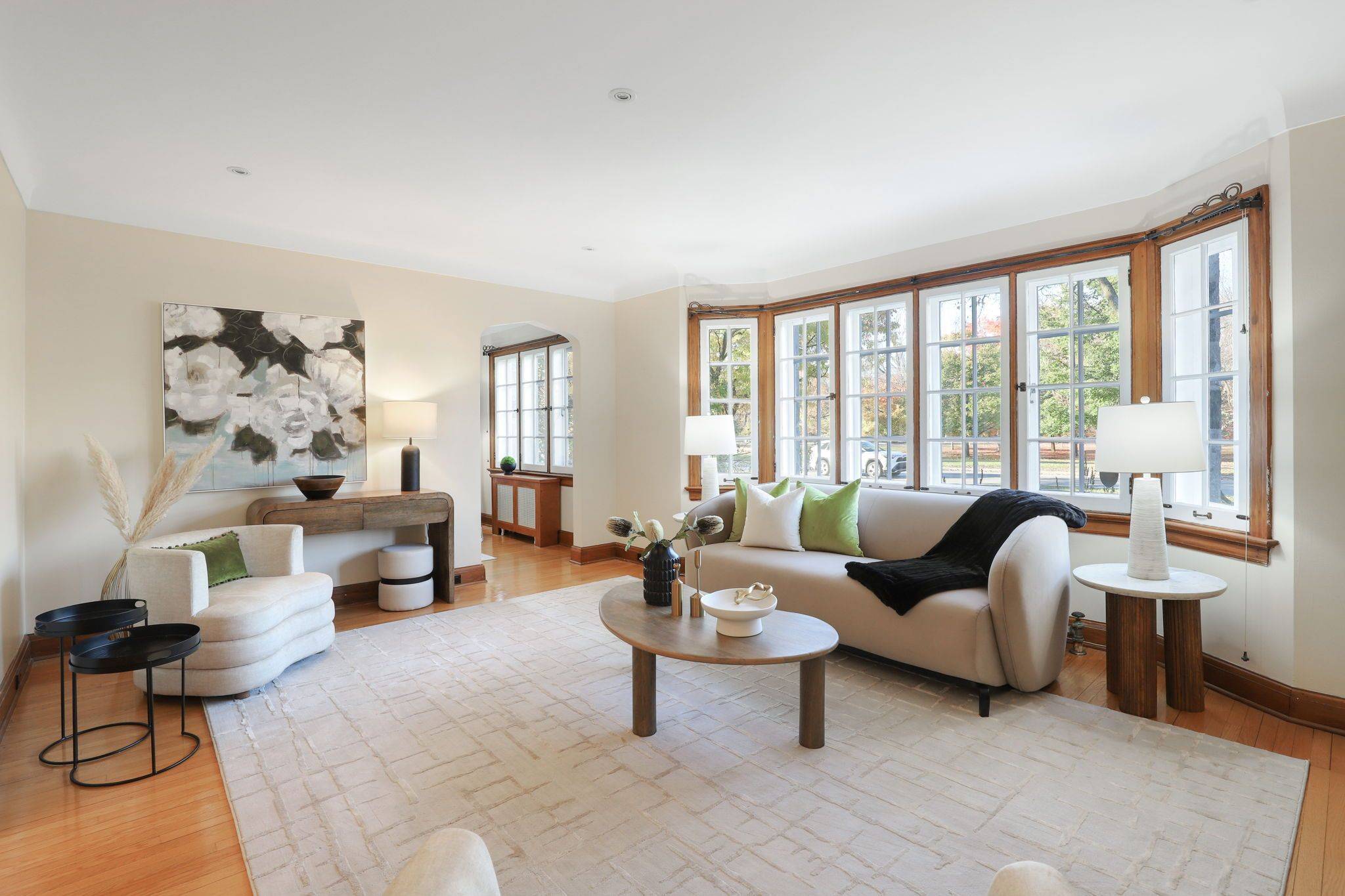 Tunneys Pasture And Ottawa West, ON K1Y 0B4,513 Island Park DR S