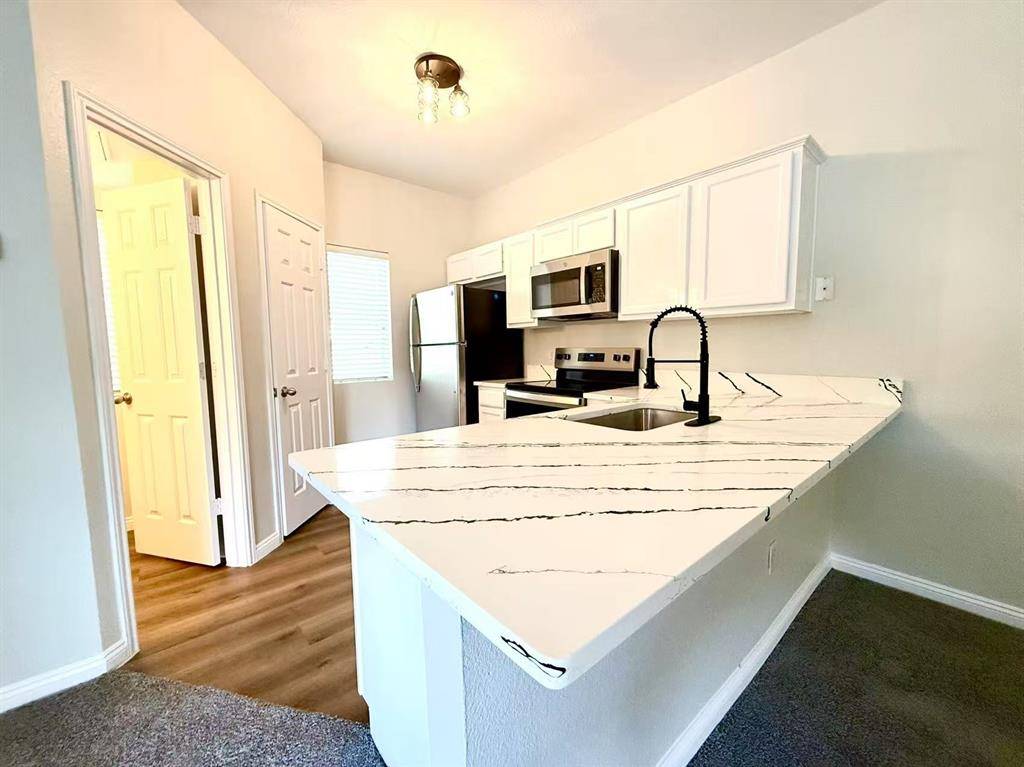 Arlington, TX 76010,901 Glenn Crossett Street