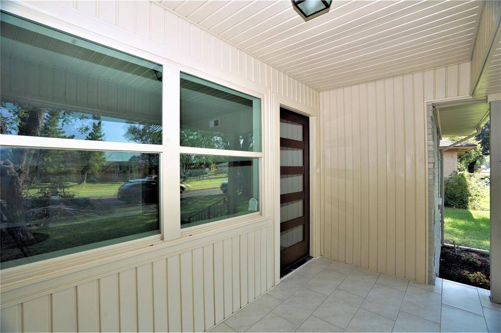 Dallas, TX 75228,2435 Hillsboro Avenue