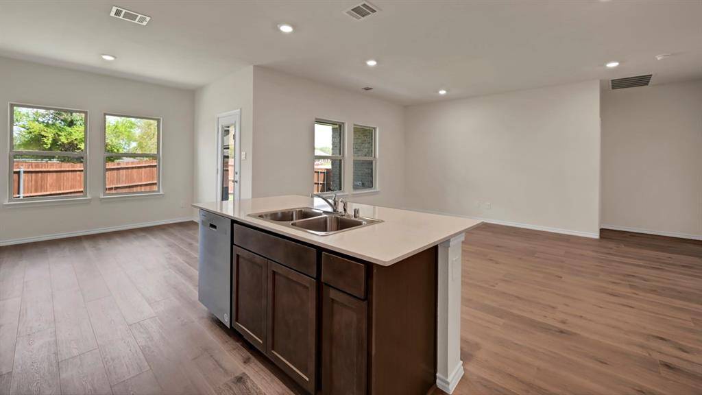 Greenville, TX 75402,124 Doma Avenue