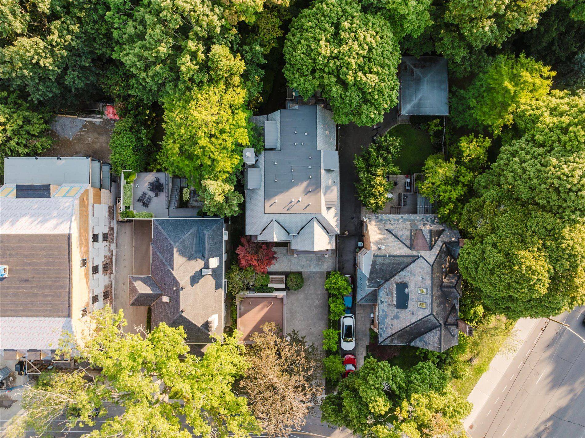 Toronto C09, ON M4T 1H5,94 Inglewood DR