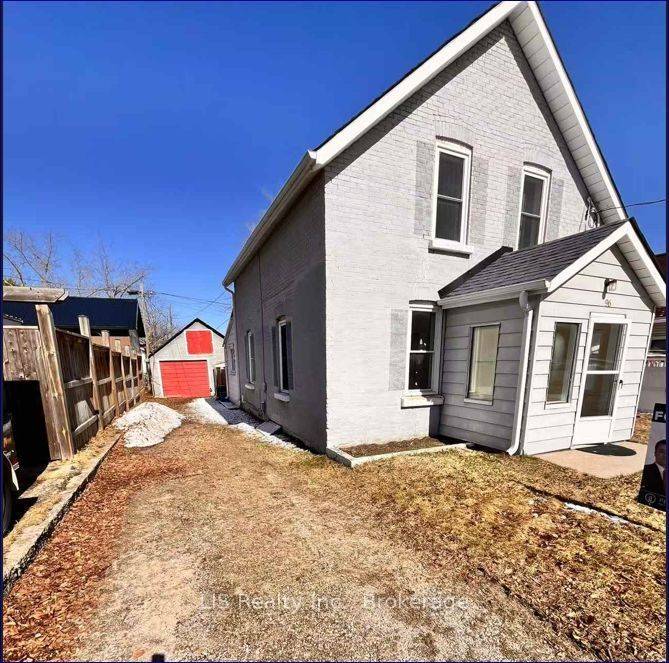 Barrie, ON L4N 2K5,96 John ST