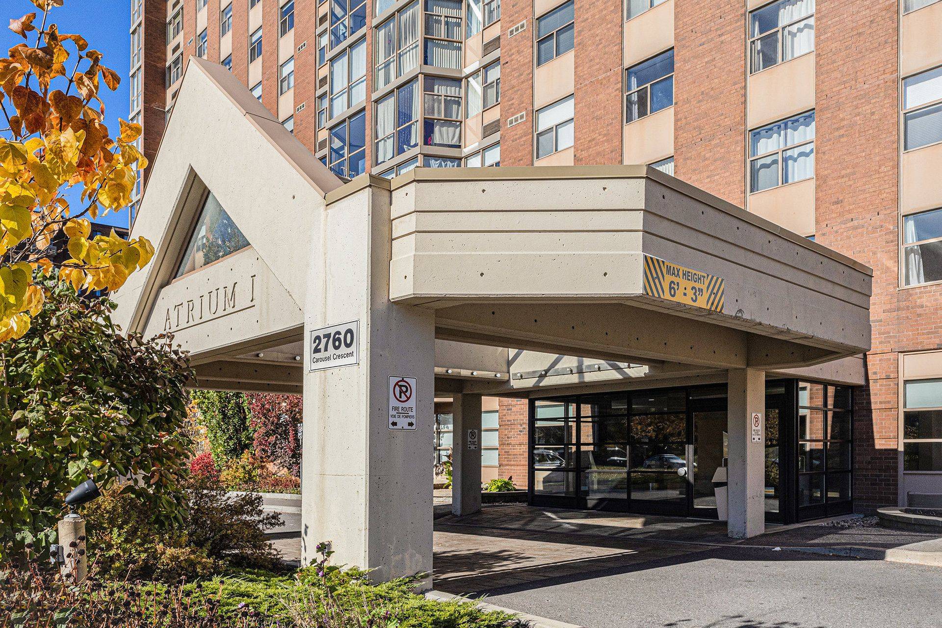 Blossom Park - Airport And Area, ON K1T 2N4,2760 Carousel CRES #407