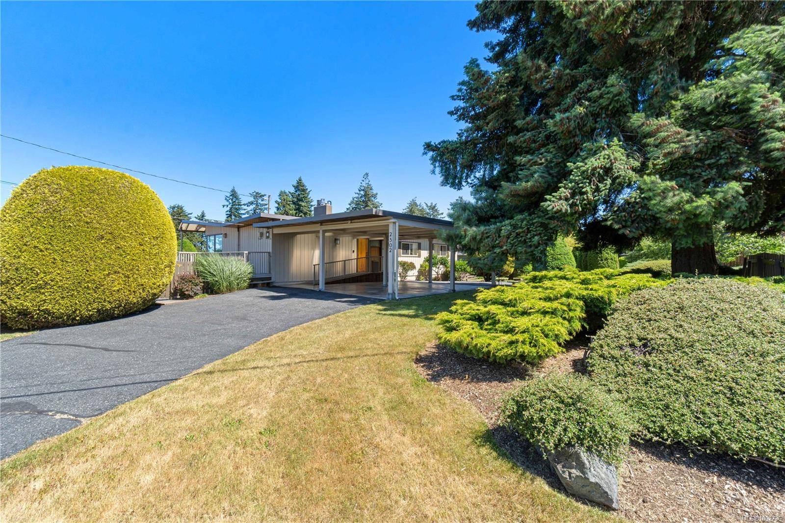 Nanaimo, BC V9S 4K9,2502 Holyrood Dr