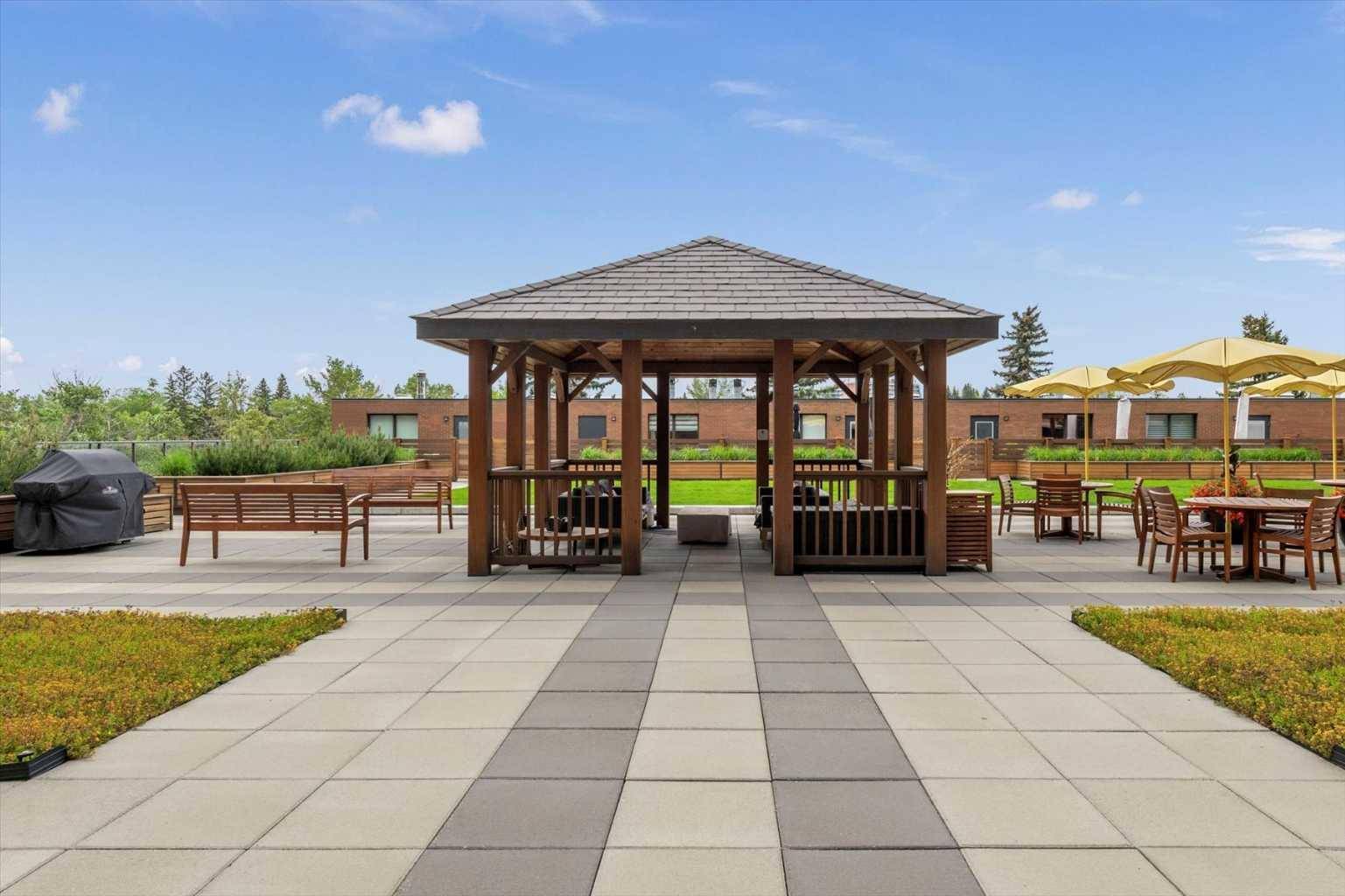 330 26 AVE SW #907, Calgary, AB T2S 2T3