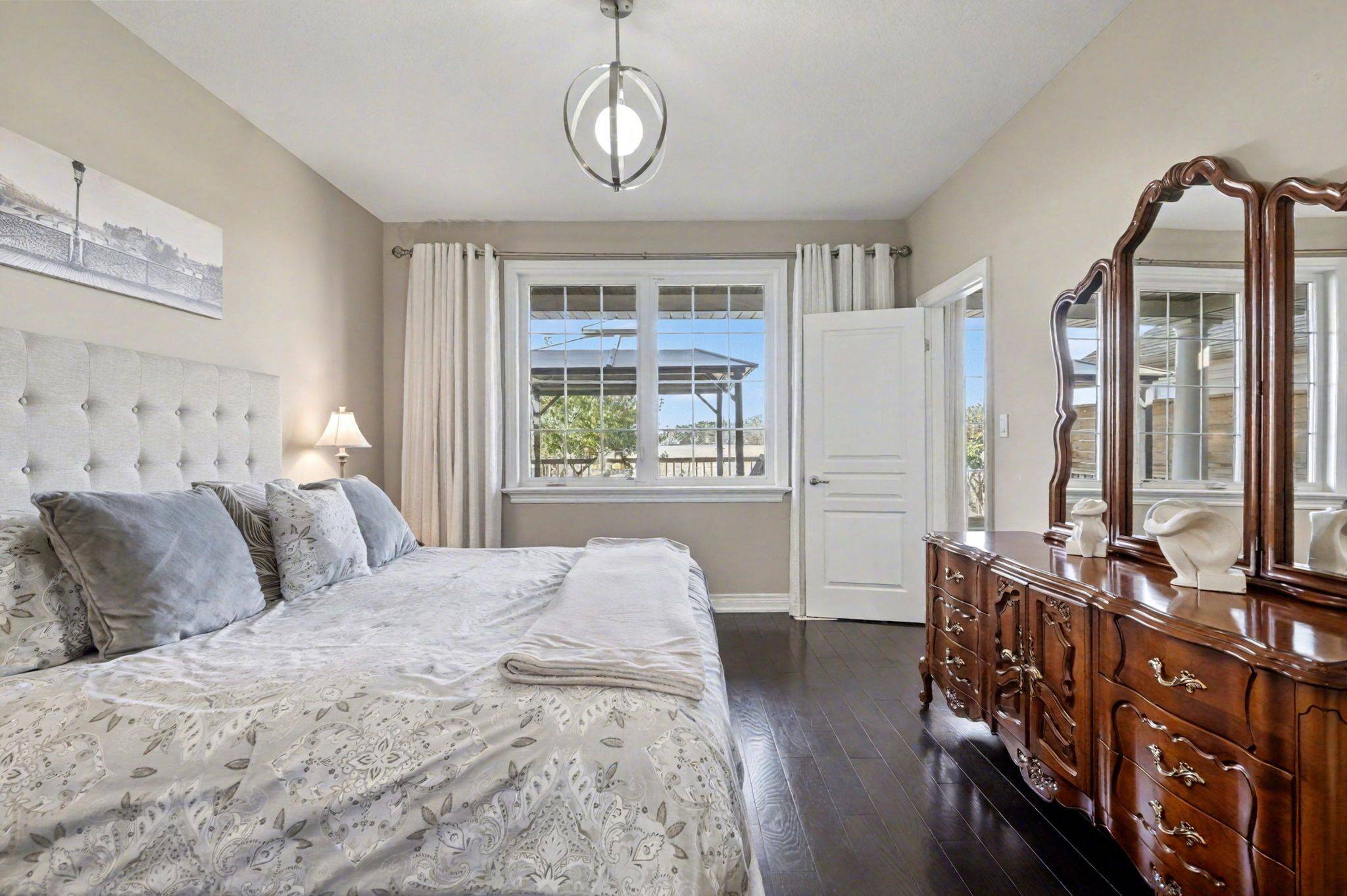 West Lincoln, ON L0R 2A0,58 Forestview CT