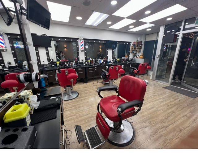 Mississauga, ON L5A 1W2,24 Dundas ST E #2