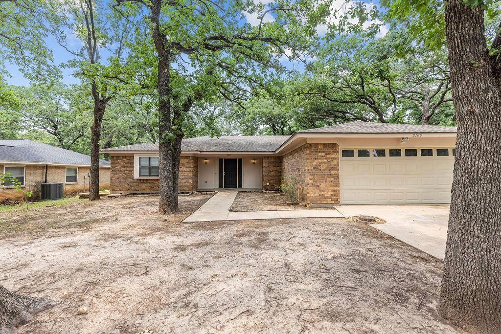 Arlington, TX 76015,2109 Dartmouth Drive