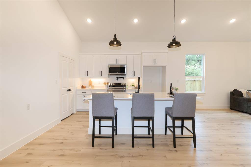 Fort Worth, TX 76104,1032 E Arlington Avenue