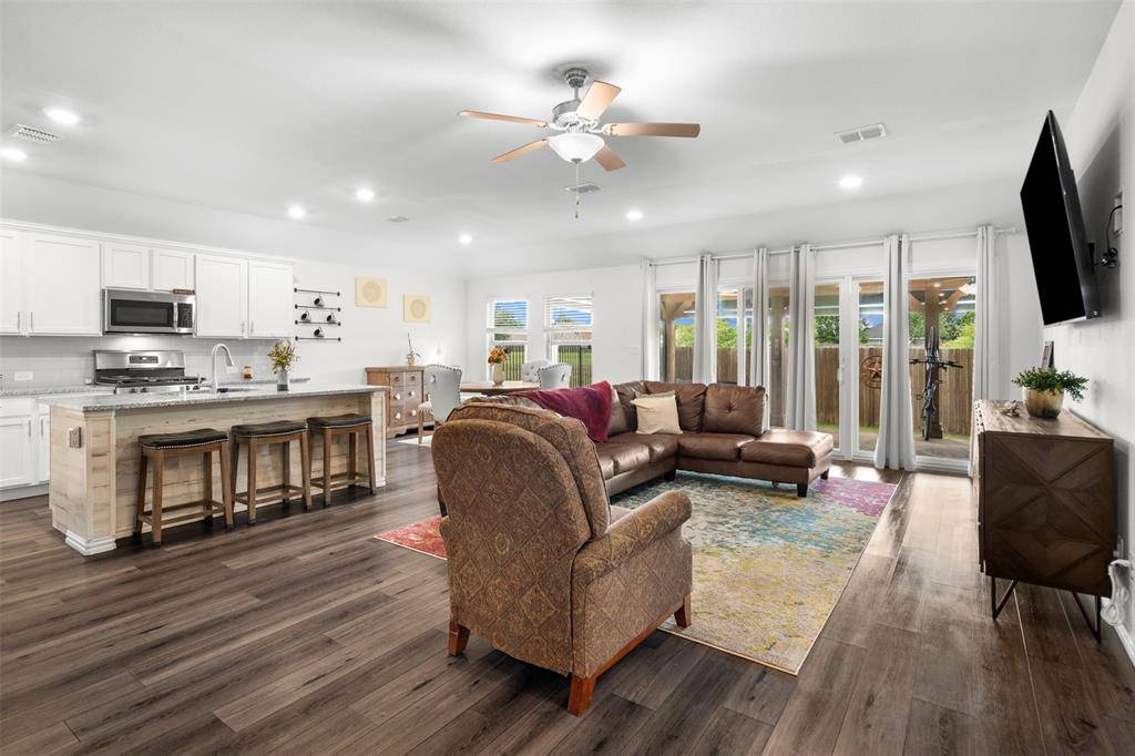 Arlington, TX 76002,9200 S Field Lane