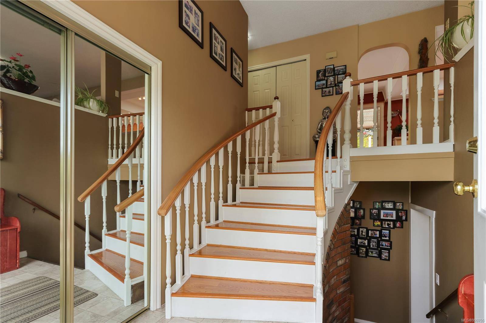 Nanaimo, BC V9T 4B3,3381 Bournemouth Rd