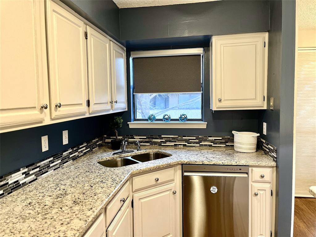 Arlington, TX 76011,1304 Harwell Drive #4821