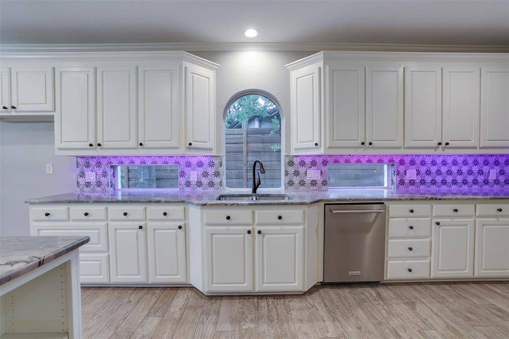 4502 Ridgecrest Drive, Arlington, TX 76017