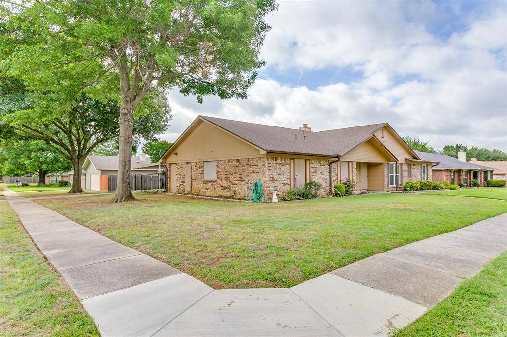 Euless, TX 76039,818 Blessing Creek Drive