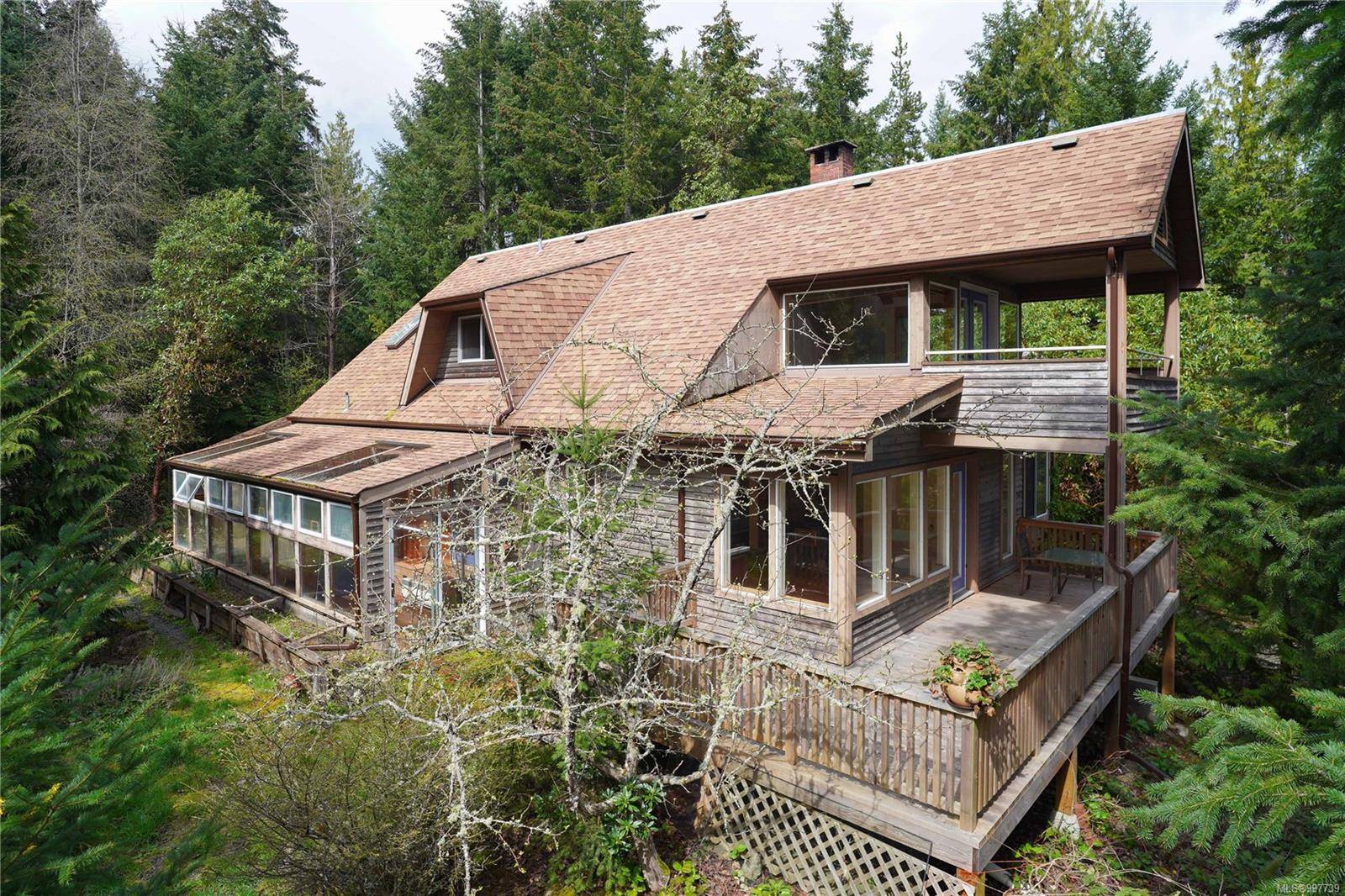 Salt Spring, BC L1L 1L1,121 Carlin Ave