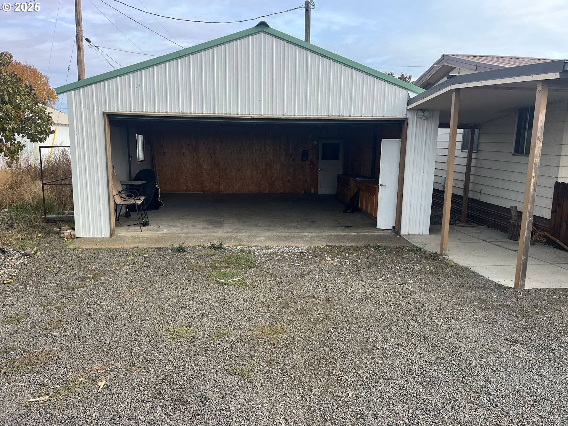 Athena, OR 97813,355 W WASHINGTON ST