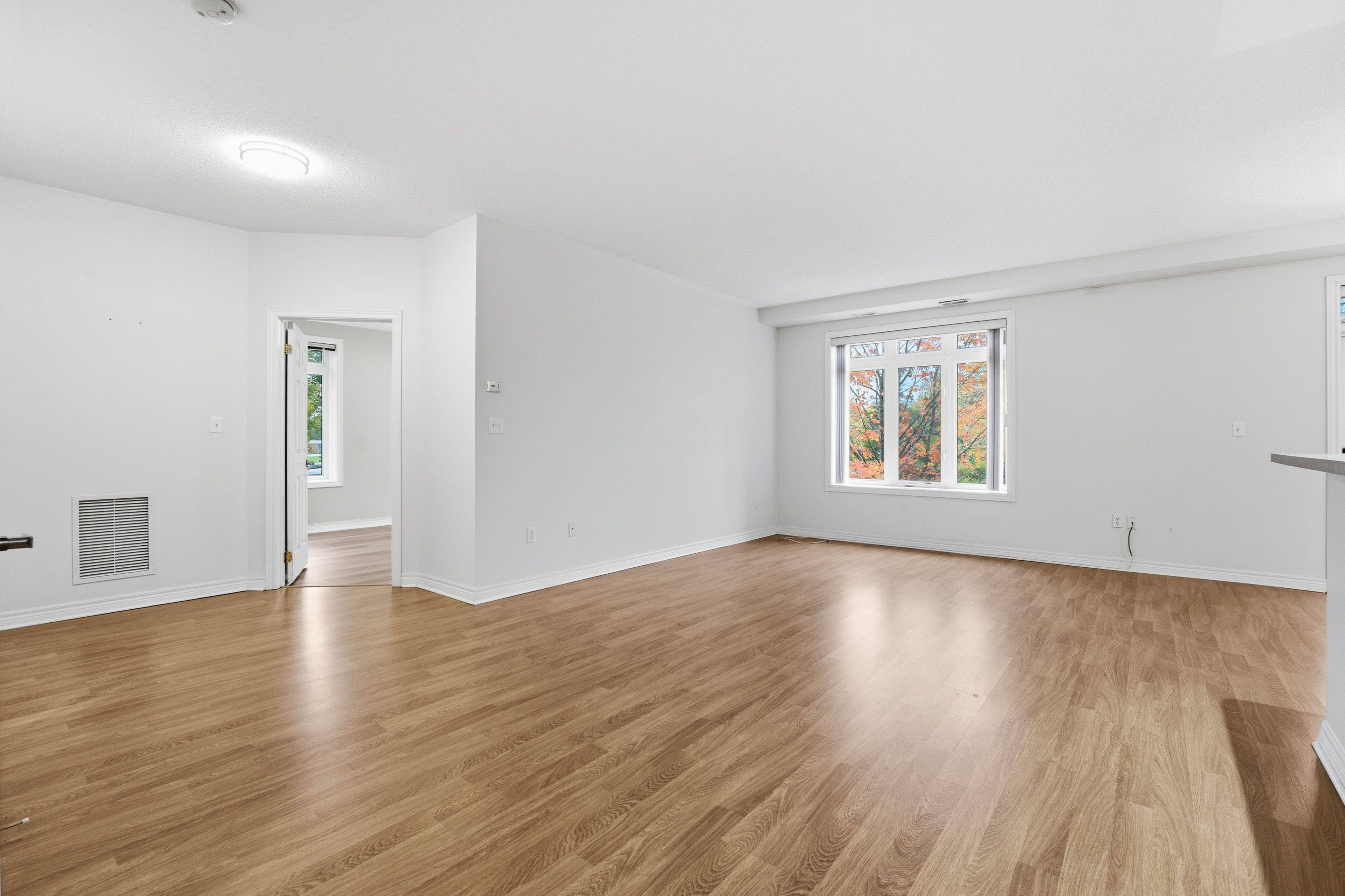 Milton, ON L9T 6A1,443 Centennial Forest DR #204