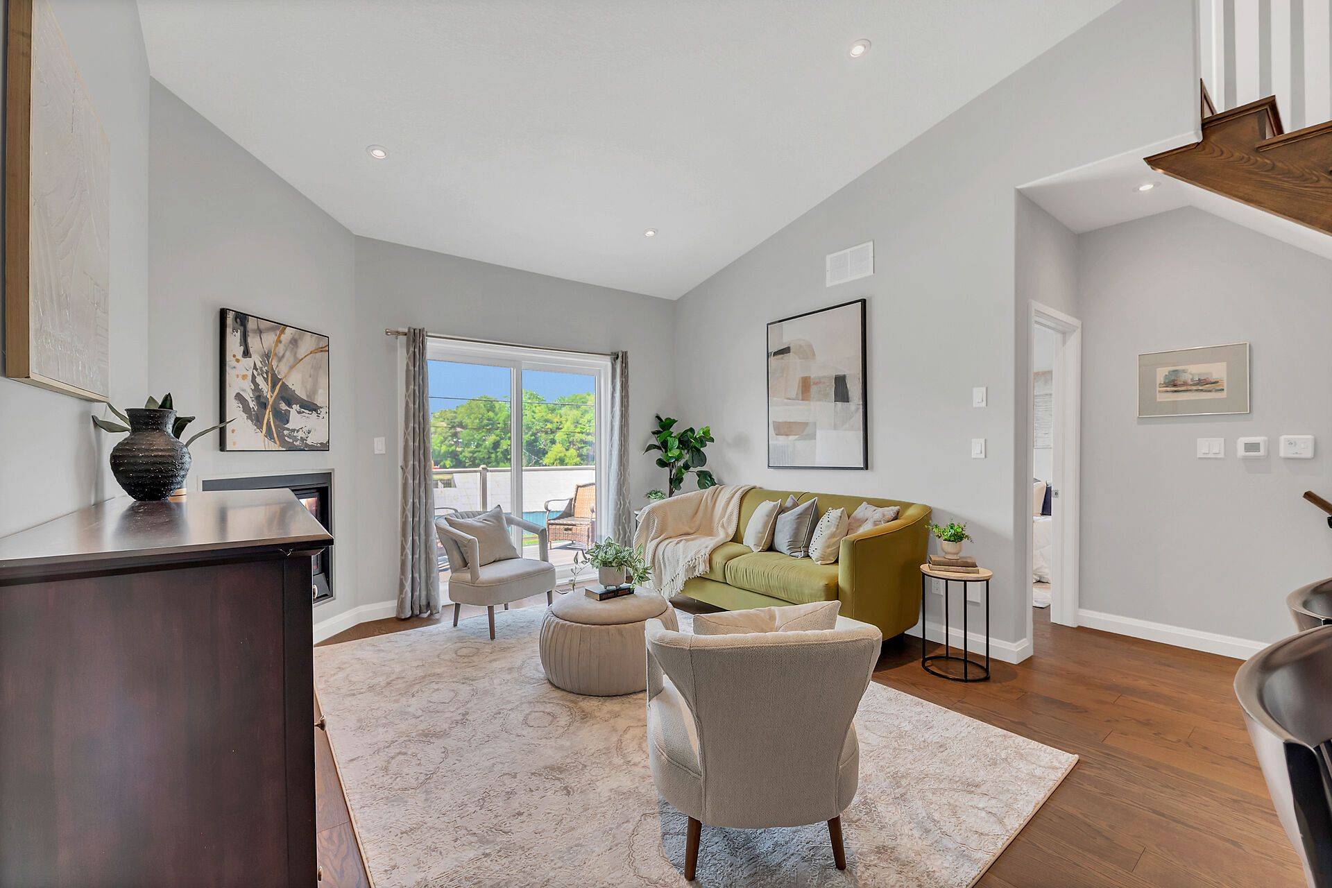 Norfolk, ON N0A 1N7,5 OLD HAMILTON RD #7